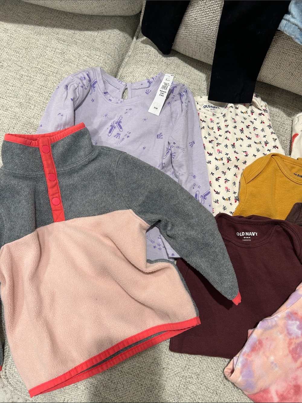 18-24 Bundle - Picture 2 of 6